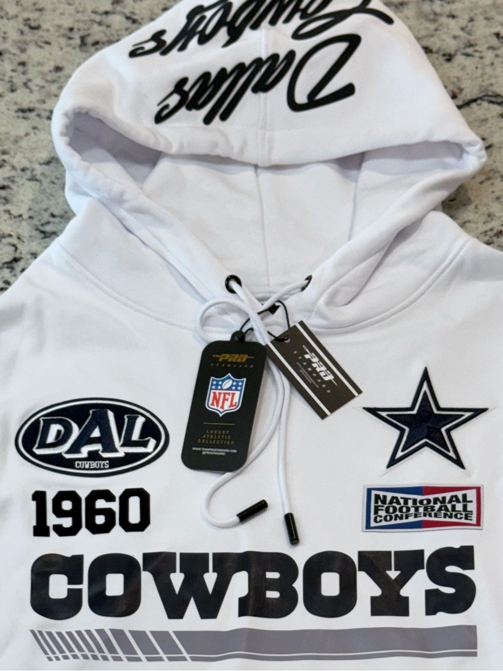 NWT RARE Pro Standard NFL Luxury Collection Dallas Cowboys Fast Lane Hoodie